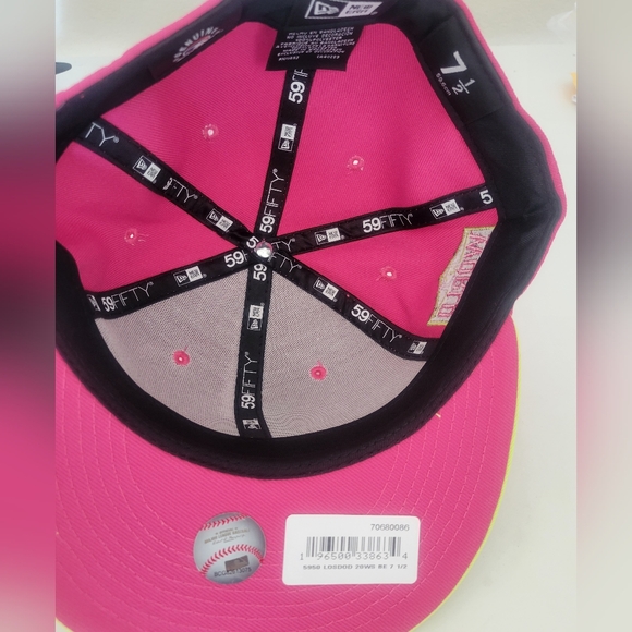 Los Angeles Dodgers New Era 59FIFTY Fitted Hat Pink 2020 World Series Sz 7 1/2 - Picture 5 of 6